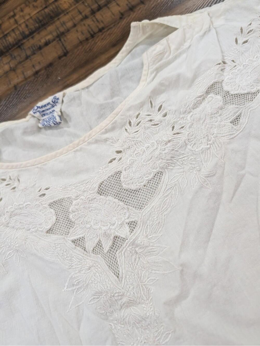 Vintage Dream On By Tomorrows Dream Embroidery Blouse Size 42 Large